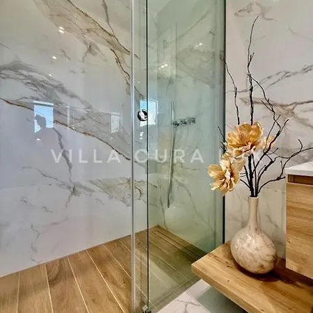 Oura Lux *