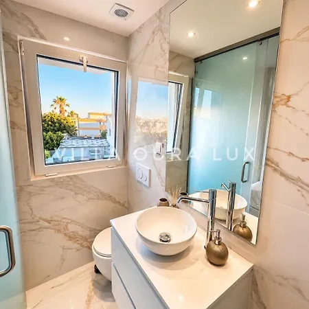 Oura Lux Albufeira